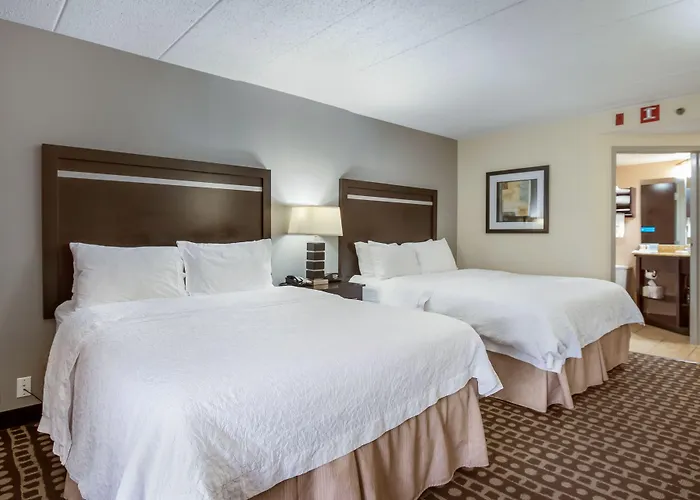 Hampton Inn West